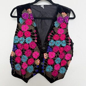 Vintage Floral Embroidered Vest With Adjustable Tie Back